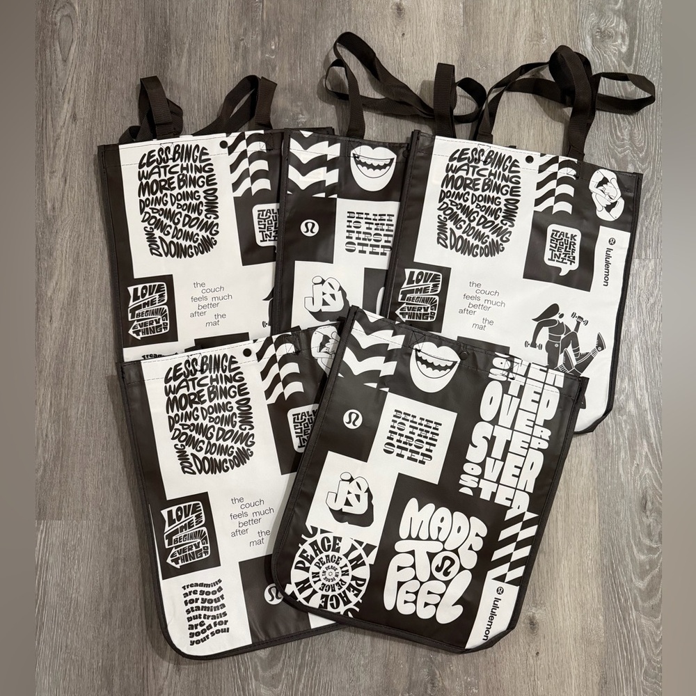 Lululemon Black and White Tote Bags